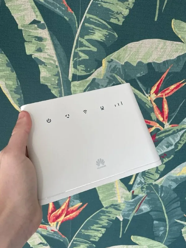 Роутер Huawei 4G Lite 1