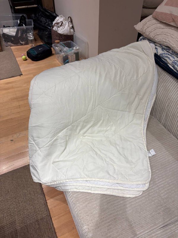 Пледы, подушки, простыня, пододеяльник, одеяло JYSK 2