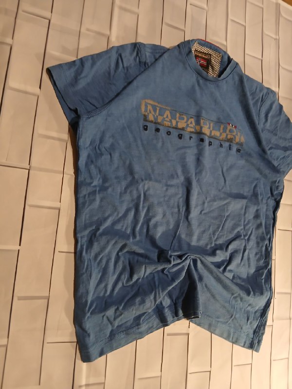 Napapijri t-shirt size M 2