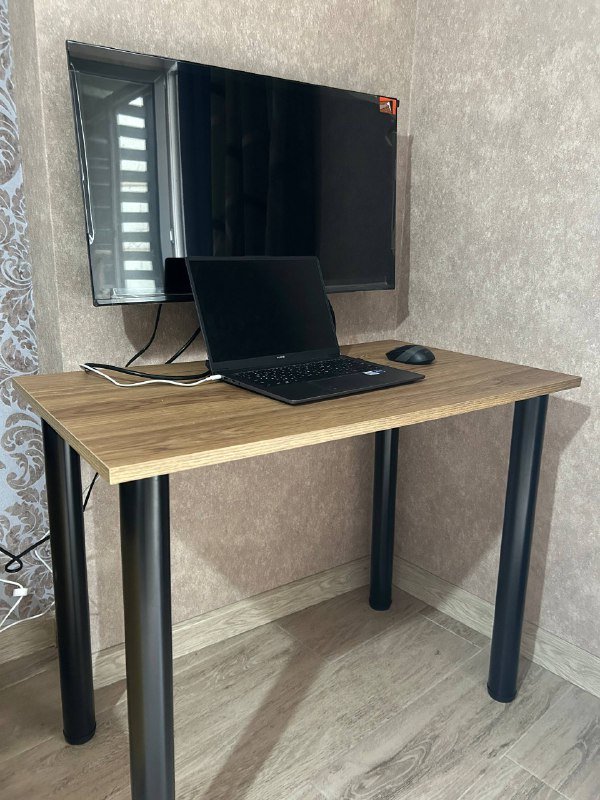 Кресло руководителя, стол 4