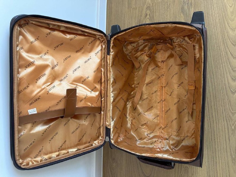 Тканевый чемодан на двух колесах размер S 2