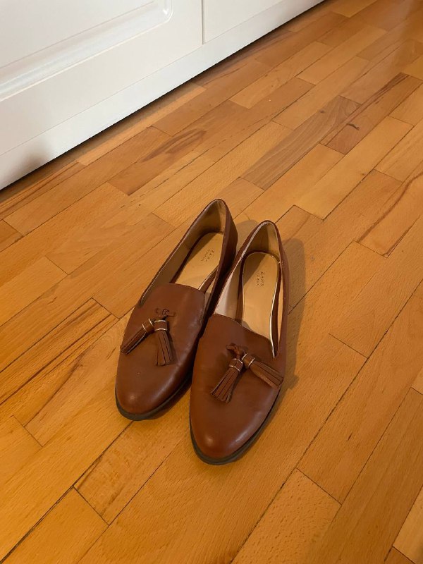 Туфли Uno, Обувь женская Zara, Обувь трекинг Merrell Forestbound, Бокалы винные 3