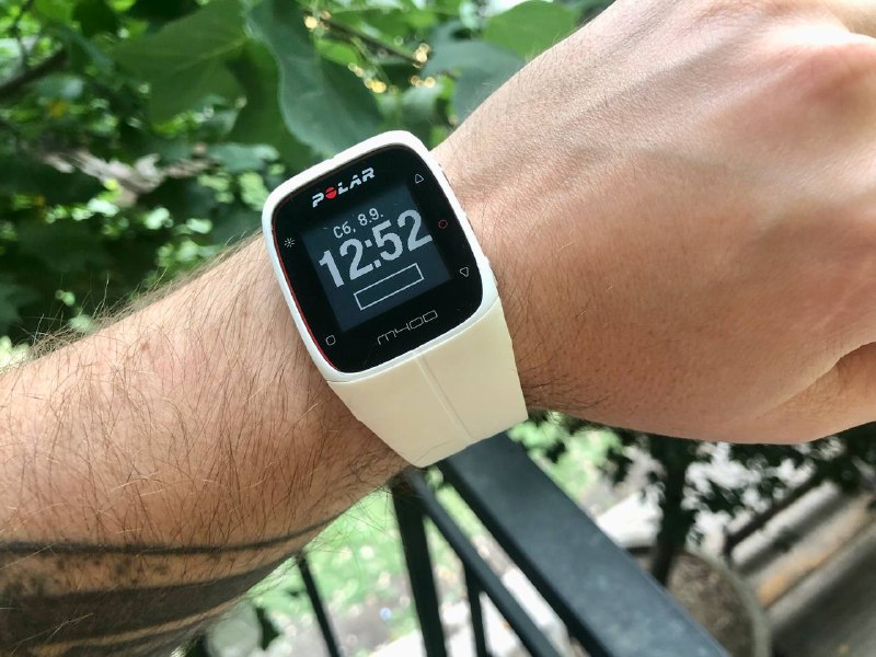 Спортивные часы Polar M400 с GPS