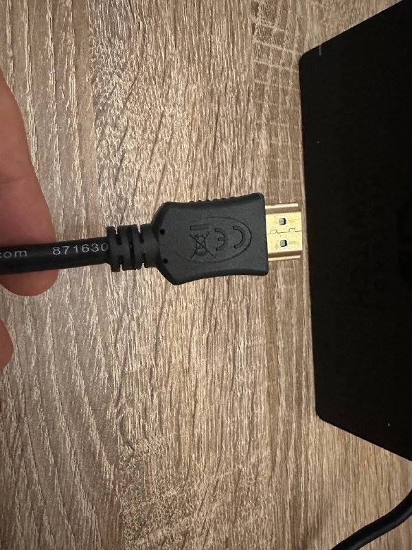 Бокс и блок питания Nintendo Switch с переходником, кабель HDMI 5