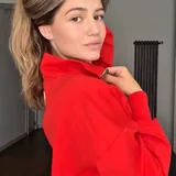 Красный женский свитер 4
