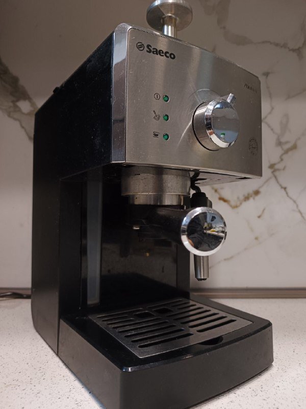 Кофемашина Saeco Poemia