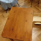 Стеклянный столик, стол из фанеры, вешалки, стеллаж 3