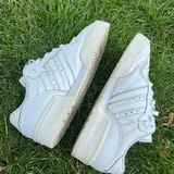 Adidas Rivalry Low shoes 2