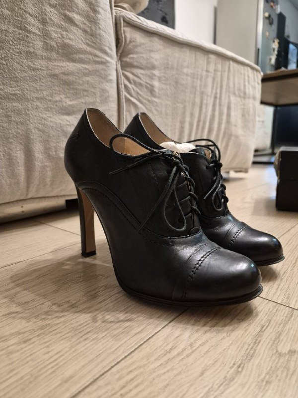 Полусапожки Mascotte, туфли Kitten, слипоны Vogg женские 37 размер