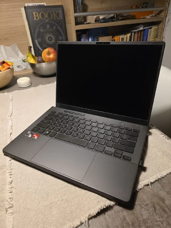 Игровой ноутбук ASUS ROG Zephyrus G14 1