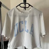 Укороченная белая футболка UCLA 1