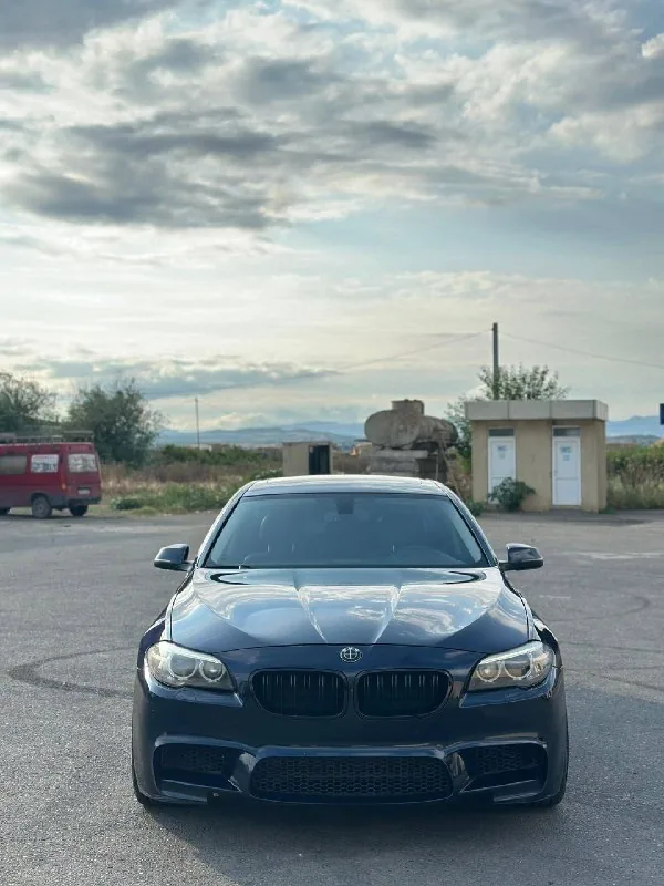 BMW 520i F10 LCI, 2014, 2.0 Turbo 1