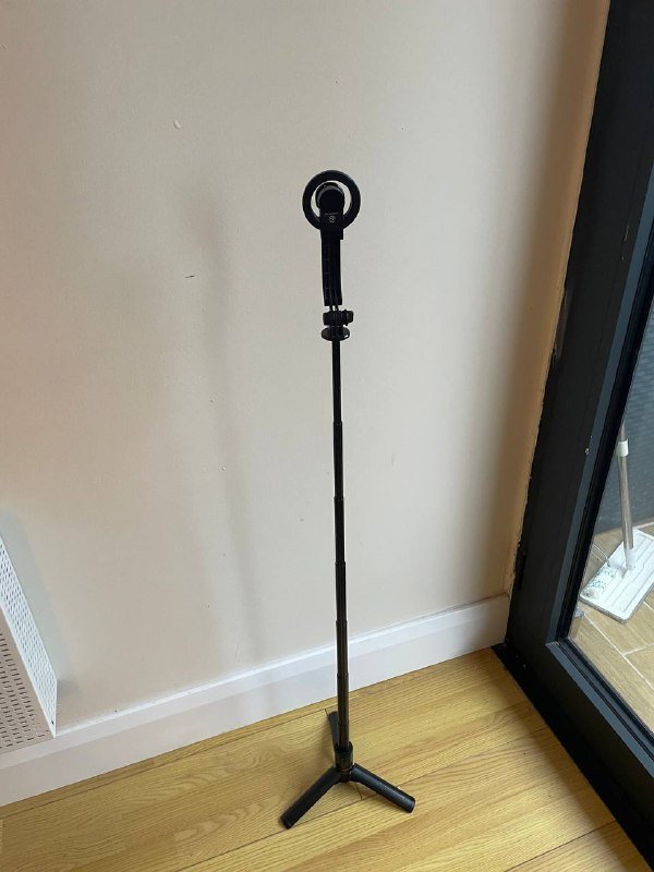 Селфи палка-тринога на MagSafe для iPhone