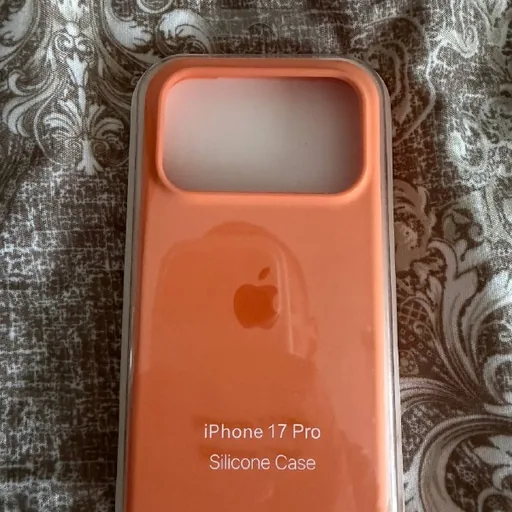 Чехол iPhone 17 Pro