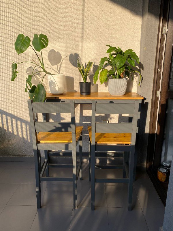 Высокий деревянный стол и 2 стула 3