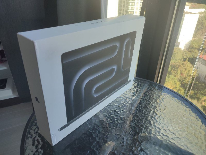 MacBook Air 15" M4, MacBook Pro 16" M4 Pro, MacBook Pro 16" M4 Max 3