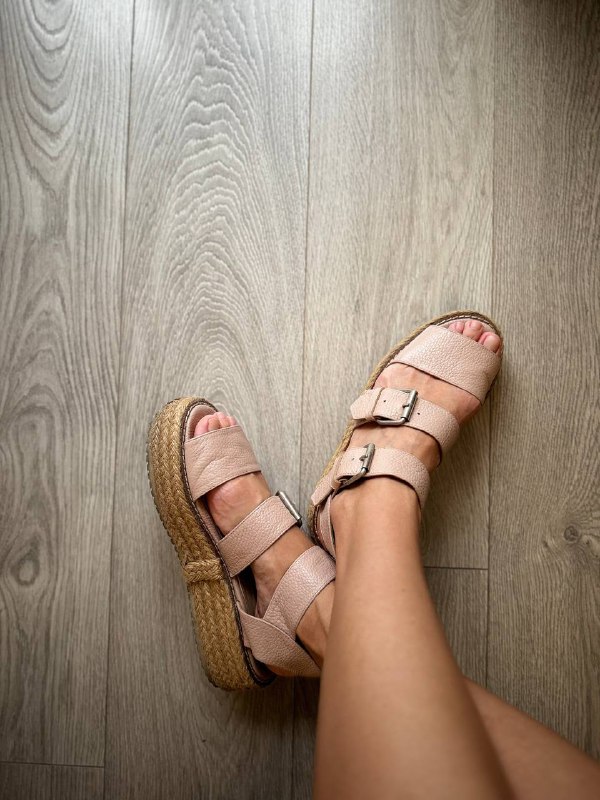 leather shoes in perfect condition, size 39 2