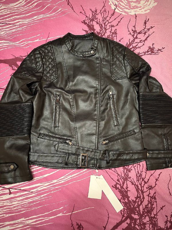 Кожаная курточка косуха размер M-L