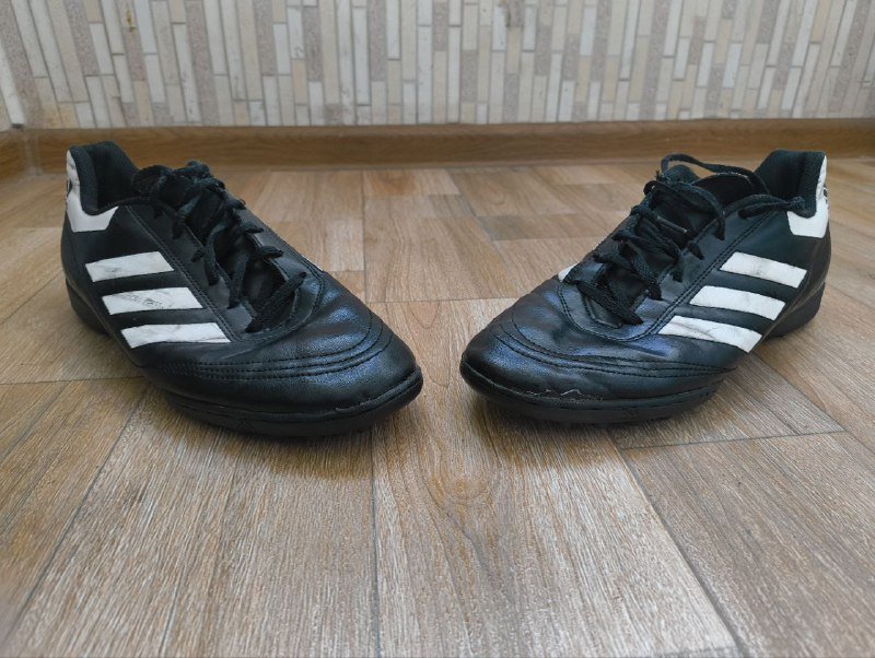 Футбольные бутсы Adidas сороконожки 44 EU 3