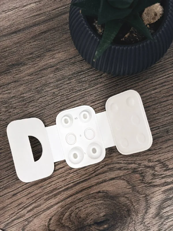 Оригинальные амбушюры Apple AirPods Pro