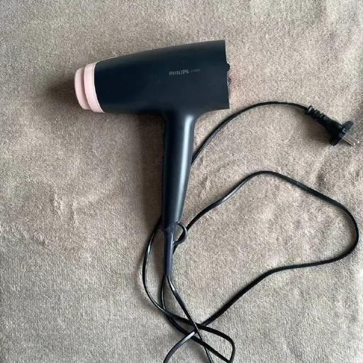 Фен Philips 3000 Series чёрно-розовый