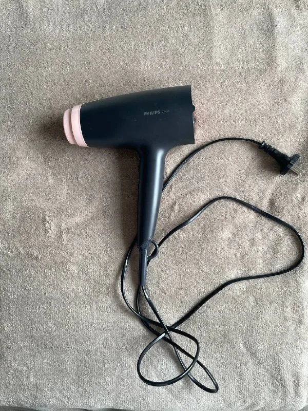 Фен Philips 3000 Series чёрно-розовый 1