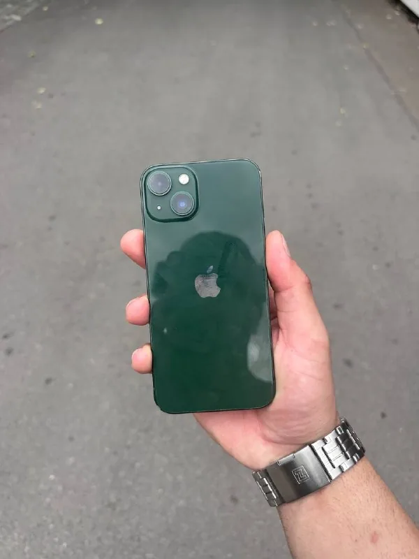 iPhone 13 1