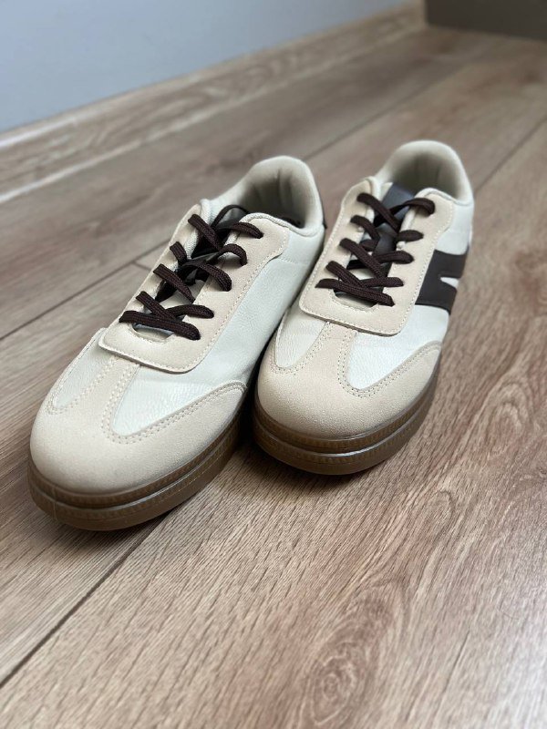 Кроссовки бежевые размер 38