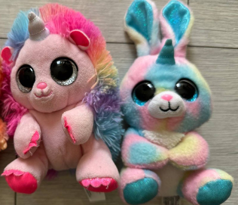 Плюшевые игрушки ежик и кролик