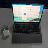 MacBook Air 13,6 дюйма M2 8/256 ГБ 2