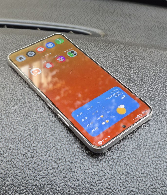 Samsung Galaxy s22+ 256 ГБ 2