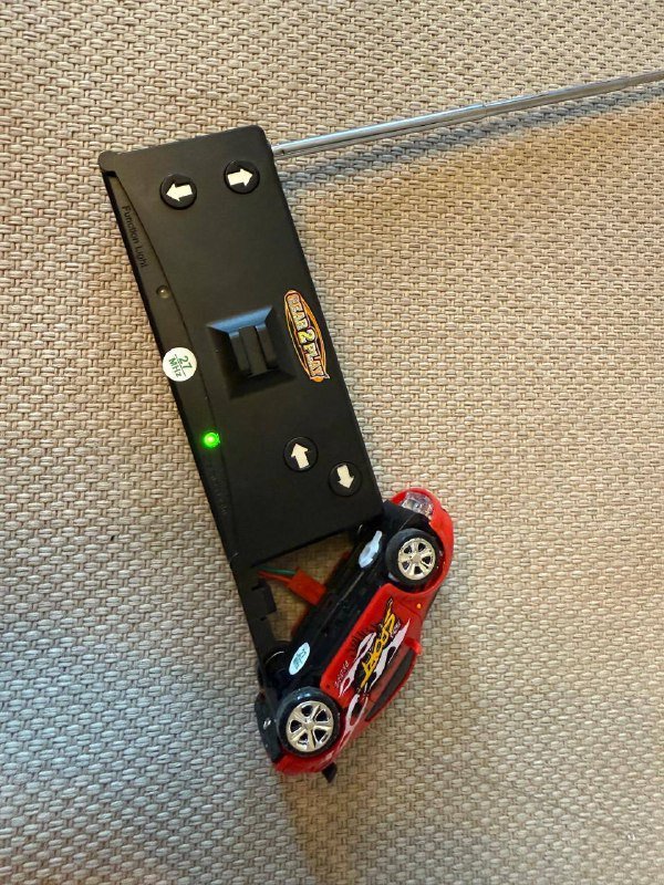 Машинка на пульте управления 2