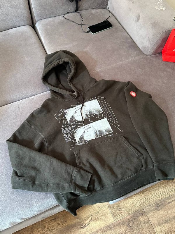 Очки Gucci, худи Cav Empt лимитированная