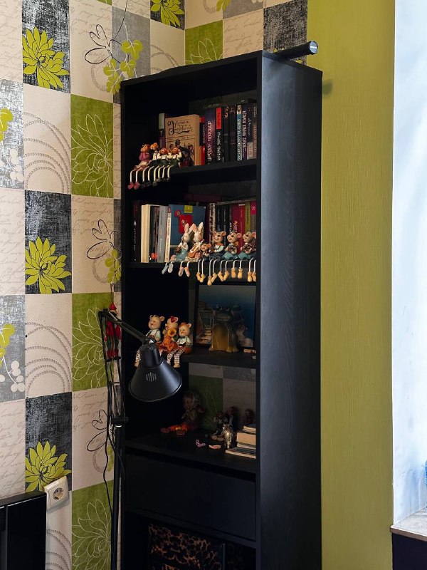 Шкаф, кровать, диван 5