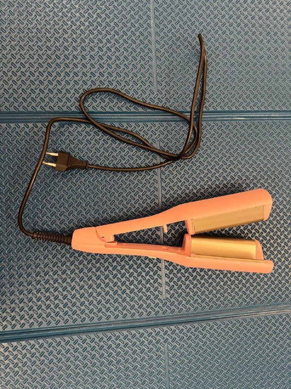 Контейнеры для хранения, плойка, шлем, ступенька, весы, книжки, клеевой пистолет, кисти 2