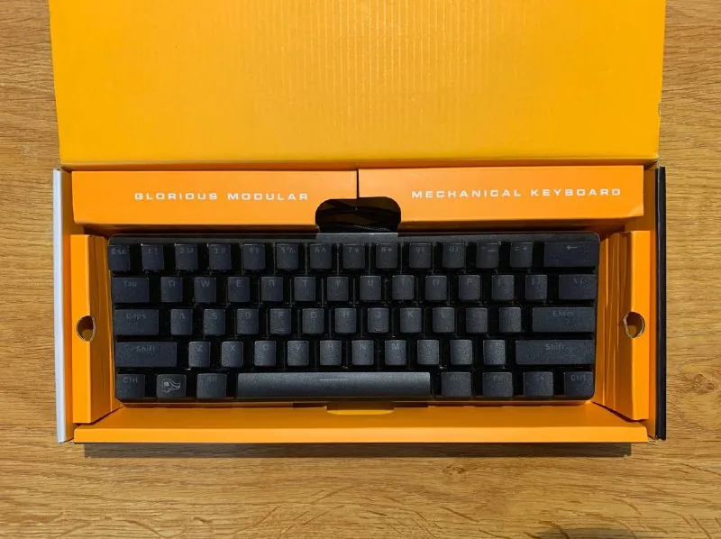 Игровая клавиатура Glorious GMMK Compact Black 1