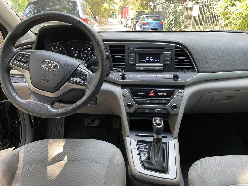 Hyundai Elantra 2018 9