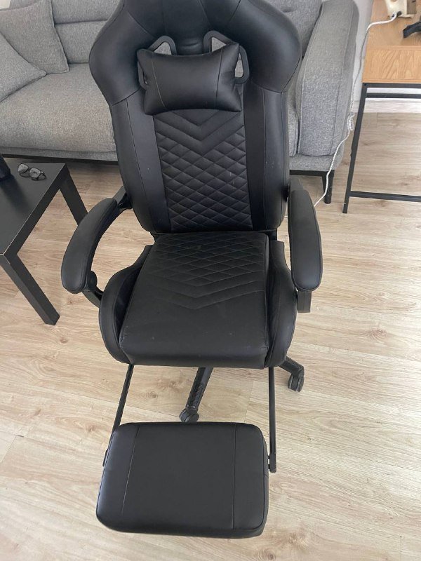 Кресло компьютерное черное новое с подставкой для ног
