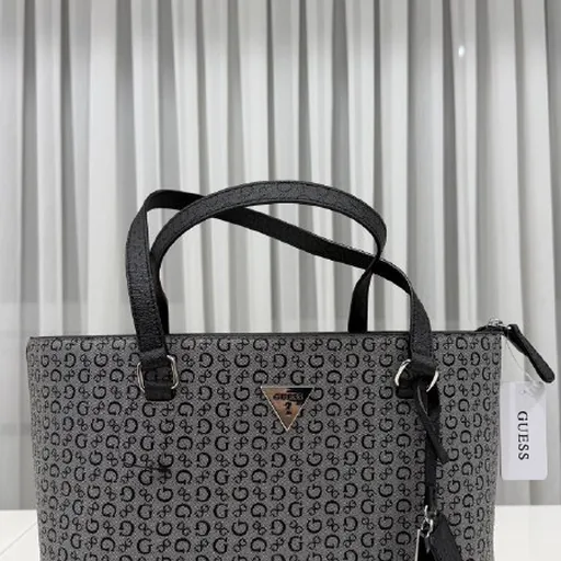 Сумка Guess