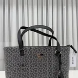 Сумка Guess 1