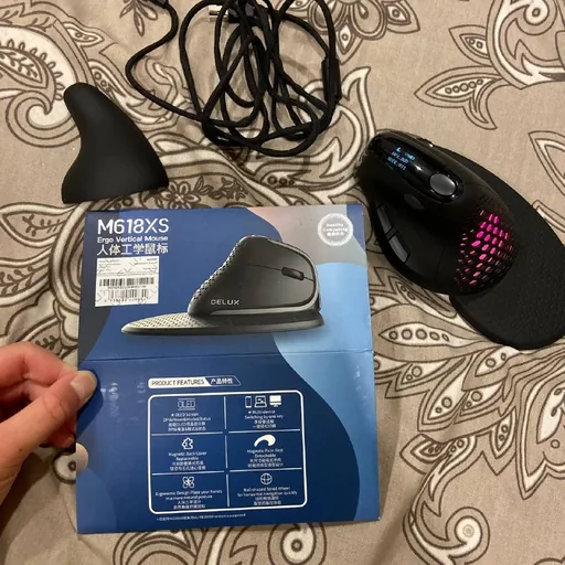 Вертикальная эргономичная мышь Delux M618XSD