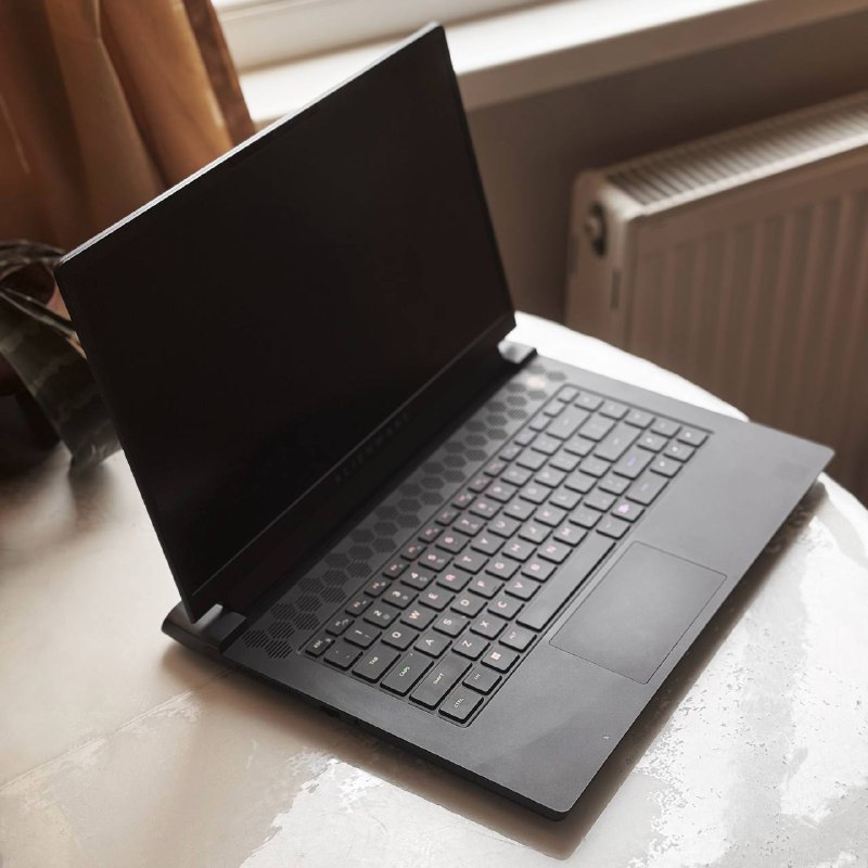 Игровой ноутбук Alienware m15 R7 i7-12700H RTX 3070 Ti 16GB 1TB 7