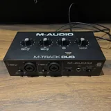 AKG K-72, M-Audio M-Track Duo 2