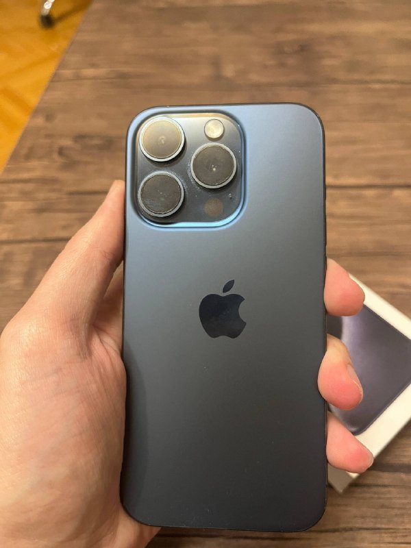 iPhone 15 Pro 256GB Blue Titanium 1