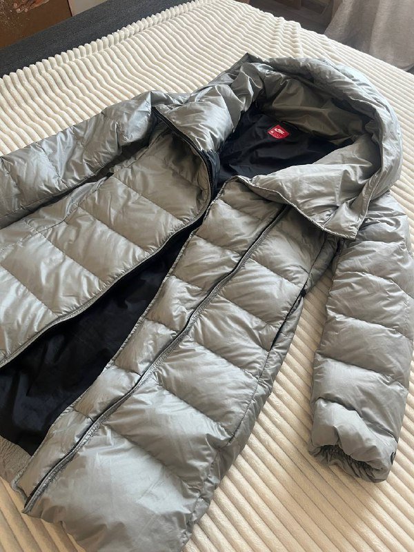 Куртки Nike и Pieces