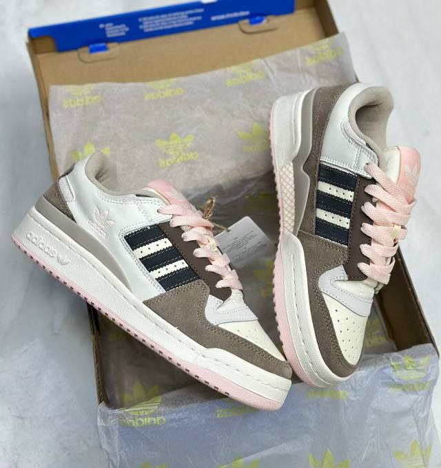кроссовки adidas новые