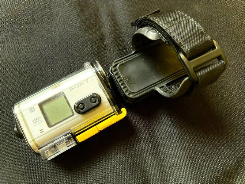 Экшн-камера Sony с пультом