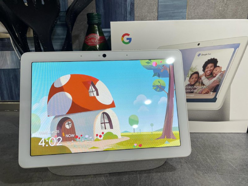 Google Nest Hub Max умная колонка с экраном и камерой