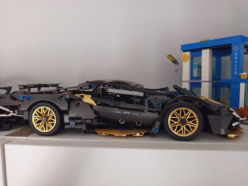 Лего: полицейский участок, машины, фотоаппарат, пожарная машина, Марвел, самолёт 3