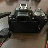 Canon EOS 250D camera with lens 5